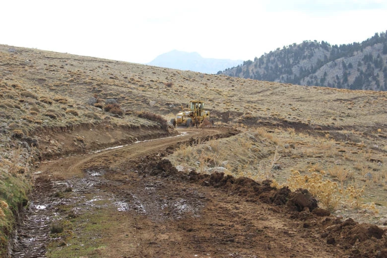 Elmalı Güğü Yayla yolu yenileniyor