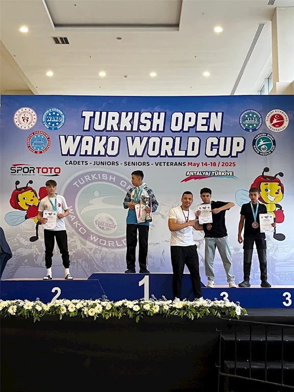Kick Boks sporcularımızdan Dünya Şampiyonası’nda dört madalya