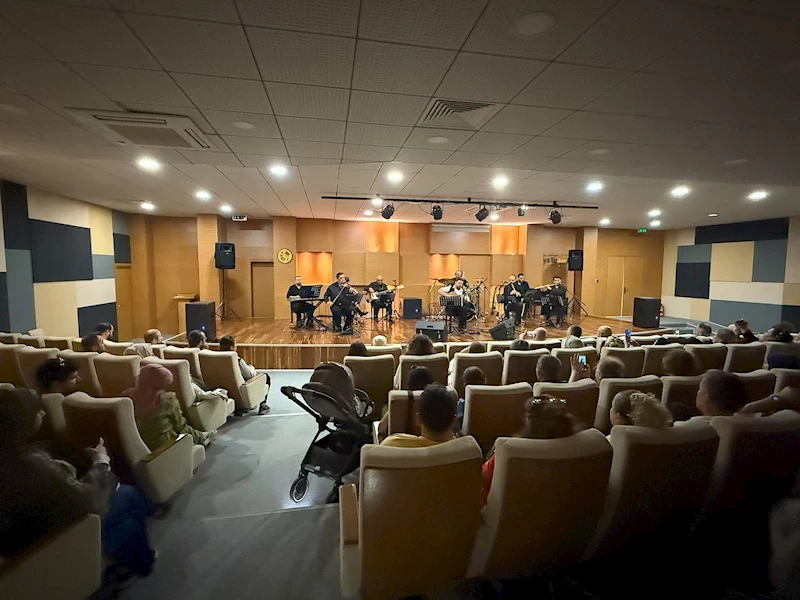 Ziya Taşkent’te müzik dolu gece: Kent Orkestrası’ndan alkış toplayan performans