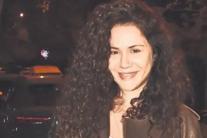 Çocuklar, sette yetişkin gözetiminde olmalı