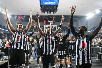 EuroCup'ta Türk derbisini kazanan Beşiktaş!