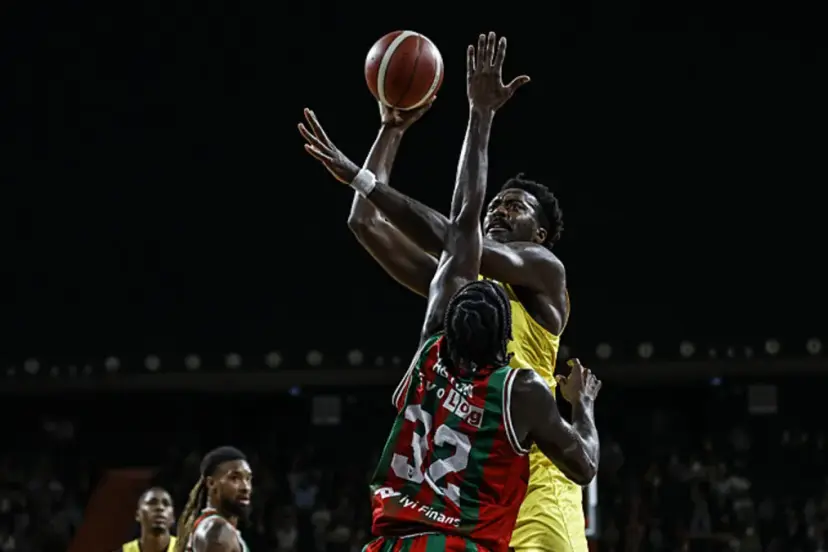 Mersin Spor evinde Karşıyaka'yı mağlup etti!