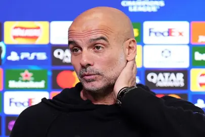 Pep Guardiola, kameramandan özür diledi!