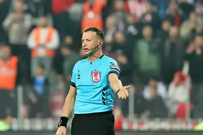 SON DAKİKA | Fenerbahçe-Galatasaray derbisinin hakemi belli oldu!