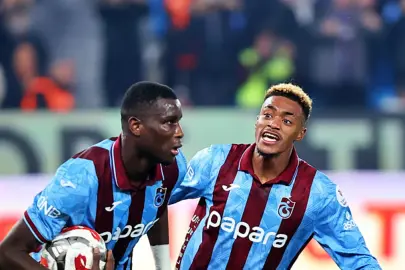 Son dakika haberi | Trabzonspor, TÜMOSAN Konyaspor'u 3 golle devirdi! Fırtına zirve yarışında hata yapmadı...