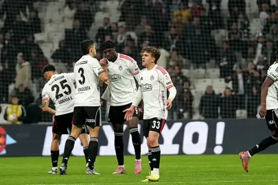 Beşiktaş bu sezon "bir ileri iki geri"