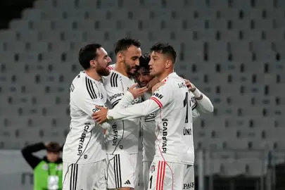 Beşiktaş, Fatih Karagümrük'ü 2 golle geçti!