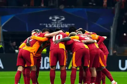CANLI | Galatasaray, Şampiyonlar Ligi'nde Monaco deplasmanında! Okan Buruk'un 11 tercihi belli oldu...