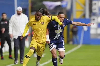 İstanbulspor, Sarıyer deplasmanında geri döndü!