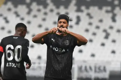 Manisa FK'da Lois Diony takımı sırtladı!