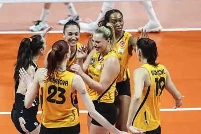VakıfBank, Şampiyonlar Ligi'nde Volei Alba Blaj'ı rahat geçti