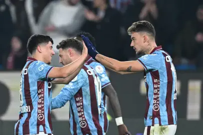 ZİRAAT TÜRKİYE KUPASI: Trabzonspor evinde turladı! Vanspor'u 2 golle devirdi...