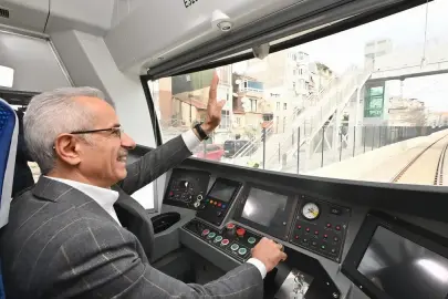 Bakan Uraloğlu açıkladı: Demiryolları 2025’te nüfusun 3 katı yolcu taşıdı