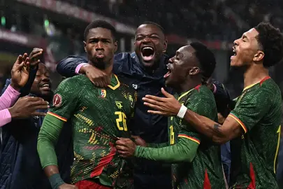 Kamerun, Afrika Uluslar Kupası’nda çeyrek final bileti aldı!
