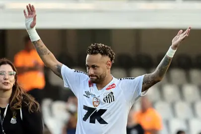 Neymar, Santos ile sözleşme uzattı!