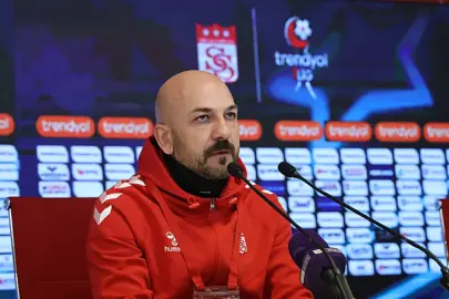 Sivasspor'da Evren Otyakmaz'dan transfer tahtası açıklaması!