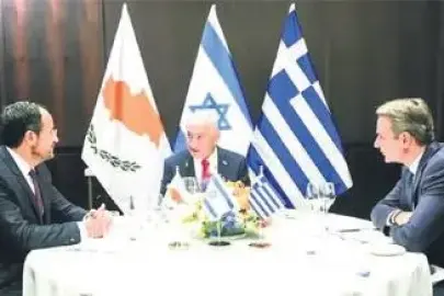 Yunan dostum sakın dolmuşa binme!