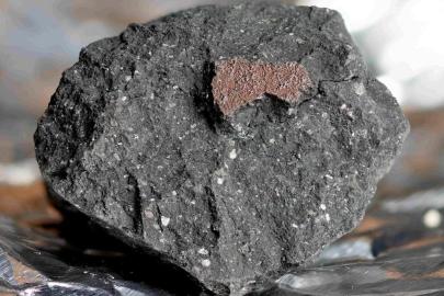 4.5 milyar yaşındaki Mars taşında su izine rastlandı