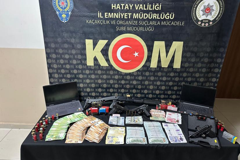 8 ilde kaçakçılık operasyonu. 26 şüpheli tutuklandı