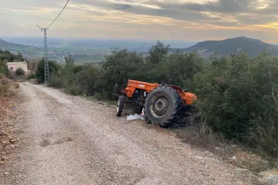 Adana'da Traktör Devrildi: 1 Ölü