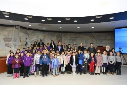 Ahmet Akın'a öğrencilerden ziyaret