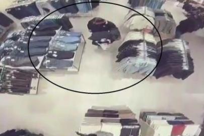 Alışveriş yapar gibi mağazaya girdi, hırsızlık yaptı. 118 suç kaydı ortaya çıktı