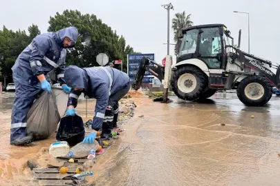 Antalya Büyükşehir ekipleri şiddetli yağışa karşı teyakkuz halinde