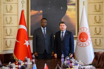 Bakan Tunç, Somali Adalet Bakanı Sheikhali ile görüştü