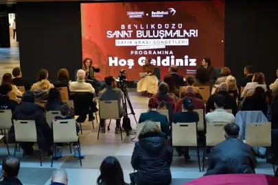 Beylikdüzü Sanat Buluşmalarında 'sosyal çürüme' konuşuldu