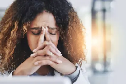 “Bu anı yaşamıştım” hissi bile işaret olabilir! Epilepsinin bilinmeyen yüzü