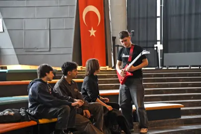 Bursa Osmangazi’de genç yeteneklere müzik desteği