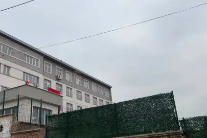 Bursa'da okulda kalp krizi geçirdi: Liseli Rabia hayatını kaybetti!