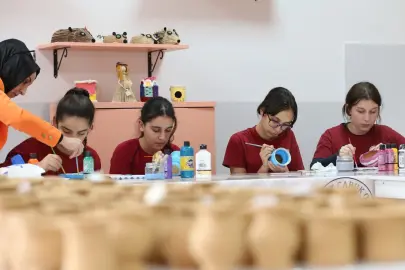 Bursa'da ortaokul öğrencileri çömlek yapımıyla tanıştı
