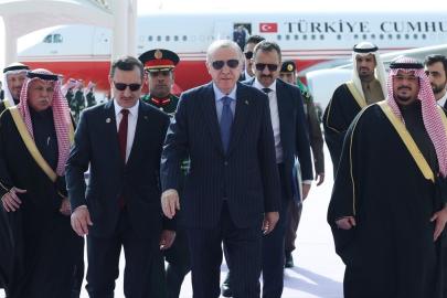 Cumhurbaşkanı Erdoğan Suudi Arabistan’da