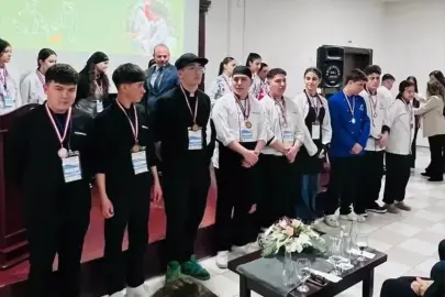 Datça'daki meslek lisesi öğrencileri gastronomi yarışmasında dereceye girdi