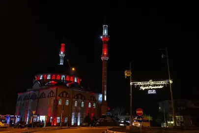 Denizli’de ramazan coşkusu ışıklarla taçlandı
