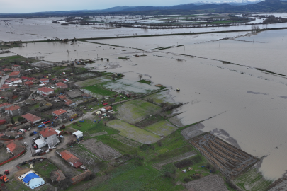 Edirne'de kırmızı alarm. Taşkın riski nedeniyle Tunca Köprüsü trafiğe kapatılacak