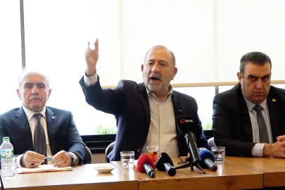 Gürsel Tekin Şile’de partililerle buluştu... "CHP’yi fabrika ayarlarına döndüreceğiz"