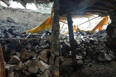 Hakkari’de yağış nedeniyle ahır çöktü