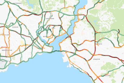 İstanbul yeni haftaya da trafikle başladı