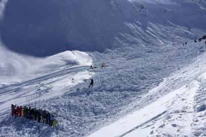 İtalya'da çığ düşmesi sonucu 2 kişi öldü