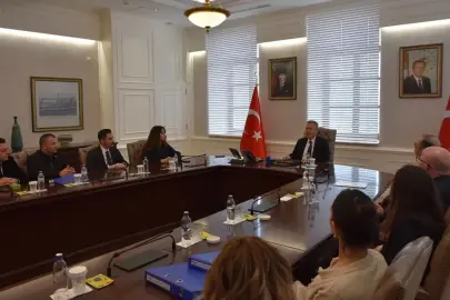 İzmir'de yerel eylem gruplarının TKDK'den hibe desteği alabilmesi için sözleşme imzalandı