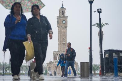 İzmir'de son 16 yılın en yağışlı şubat ayı yaşanıyor