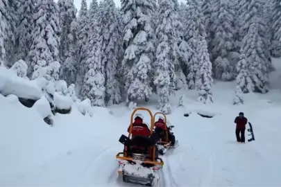 JAK timinden karla kaplı ormanda zorlu tatbikat