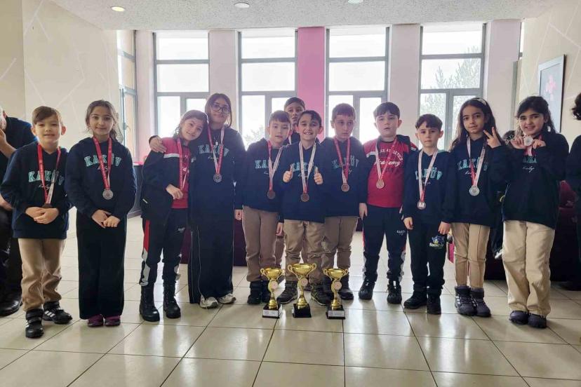 Kars’ta strateji ve hamle günü: Okul Sporları Satranç Turnuvası sona erdi