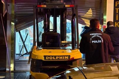 Kayseri'de forkliftli kuyumcu hırsızlığı kamerada