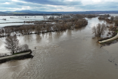 "Kırmızı" uyarı koduyla izlenen Meriç Nehri'nin debisi artıyor