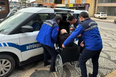 Kocaeli Zabıtası'nın şefkat eli vatandaşın üzerinde