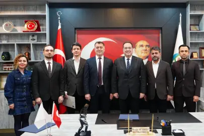 Manisa’nın geleceğine iki vizyon imza