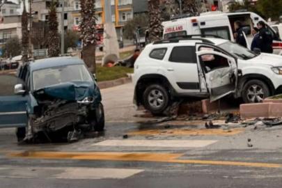Mersin'de maddi hasarlı trafik kazası